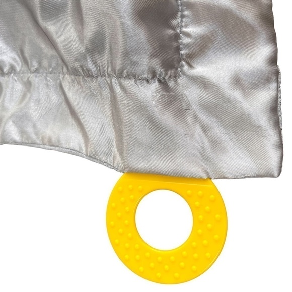 Mary Meyer Hedgehog Lovey Blanket Crinkle Teething Rings - Picture 4 of 9